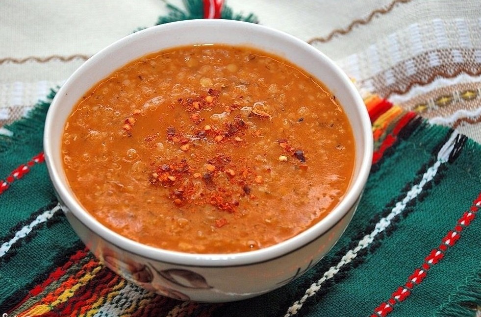 Суп-пюре из красной чечевицы с острым соусом, пошаговый рецепт с фото